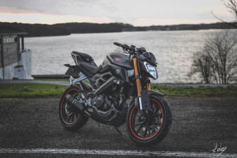 Картинка yamaha+mt125 мотоциклы yamaha мотоцикл ямаха mt125 берег