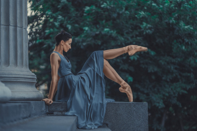 Обои картинки фото девушки, - брюнетки,  шатенки, балерина, пуанты