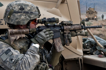 Картинка оружие автоматы прицел стрелок автомат