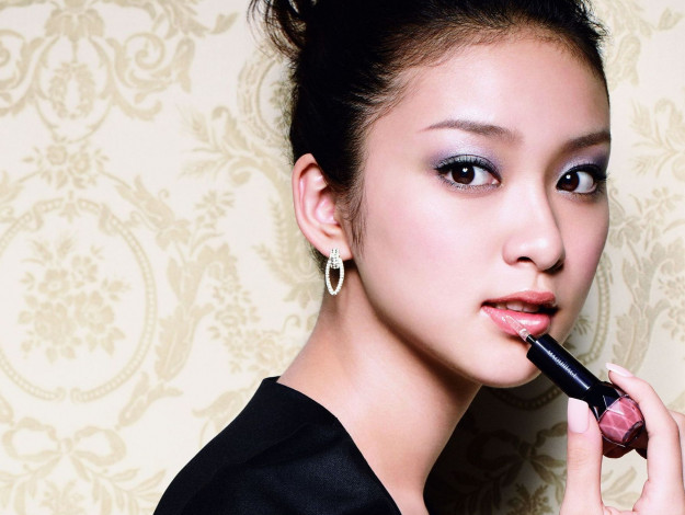 Обои картинки фото -Unsort Азиатки, девушки, unsort, азиатки, помада, серьги, взгляд