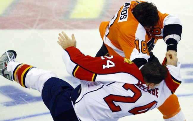 Обои картинки фото спорт, хоккей, игроки, драка, лед