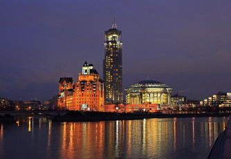 Картинка международный дом музыки города москва россия ночь огни дома река