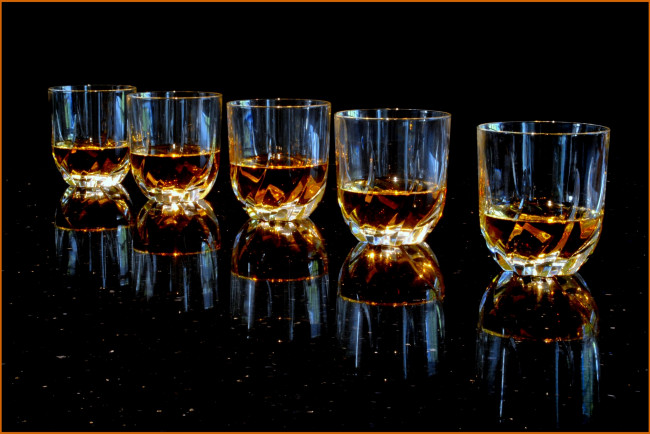 Обои картинки фото еда, напитки, стаканы, виски