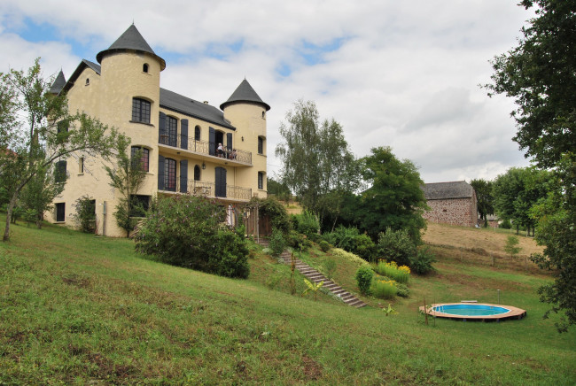 Обои картинки фото города, здания, дома, растения, дом, ландшафт