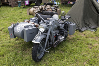 обоя zundapp sidecar, мотоциклы, мотоциклы с коляской, выставка, ретро, люлька, мотоцикл