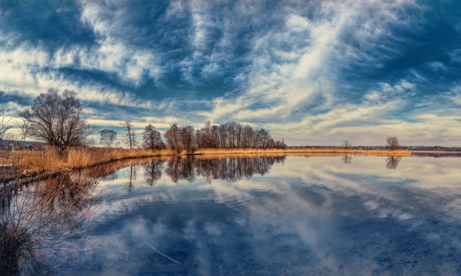 Обои картинки фото природа, реки, озера, облака, деревья, река, коса