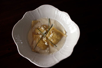 Картинка еда пельмени +манты +вареники равиоли