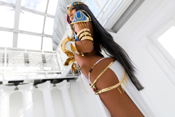 Картинка девушки nonsummerjack образ косплей наряд украшения посох крыша