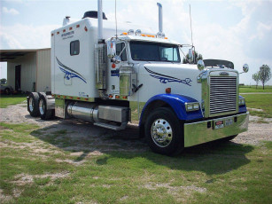 Картинка автомобили freightliner