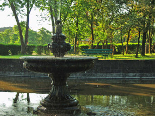 Картинка города фонтаны