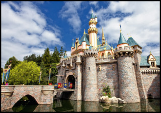 Картинка города диснейленд замок спящей красавицы