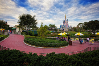 Картинка города диснейленд парк развлечений