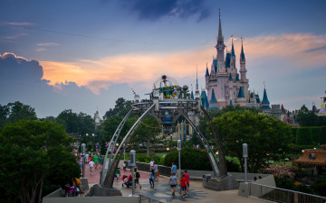 Картинка города диснейленд замок