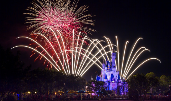 Обои картинки фото города, диснейленд, замок, золушки, штат, флорида, сша, фейерверк, шоу, представление, зрелище