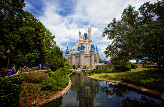 Обои картинки фото города, диснейленд, замок, парк, волшебное, королевство