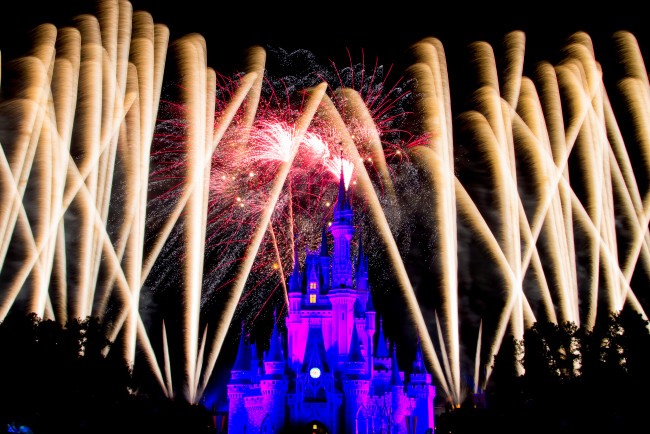 Обои картинки фото города, диснейленд, замок, золушки, штат, флорида, сша, фейерверк, шоу, представление, зрелище