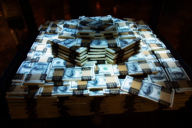 Обои картинки фото разное, золото, купюры, монеты, один, миллион, долларов