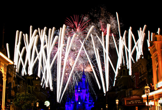 Обои картинки фото города, диснейленд, замок, золушки, штат, флорида, сша, фейерверк, шоу, представление, зрелище