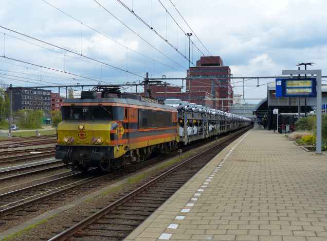 Обои картинки фото техника, электровозы, железная, локомотив, дорога, рельсы, состав