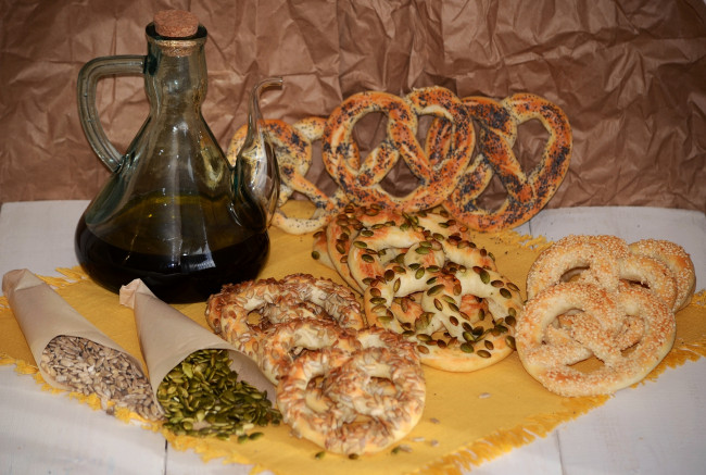 Обои картинки фото еда, хлеб,  выпечка, крендельки