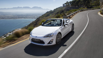 обоя toyota fr-86 оpen сoncept 2013, автомобили, toyota, оpen, fr-86, 2013, трасса, сoncept