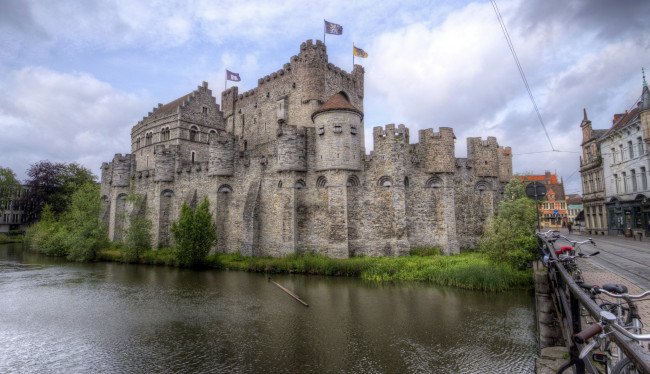 Обои картинки фото gravensteen ghent, города, замки бельгии, фортпост