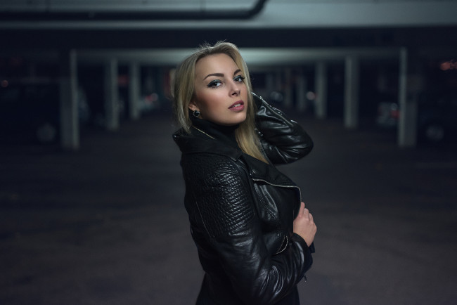 Обои картинки фото девушки, -unsort , блондинки, взгляд, лицо