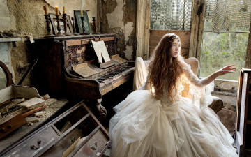 Картинка музыка -другое пианино девушка