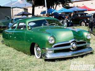Картинка автомобили выставки уличные фото 1950 sedan ford