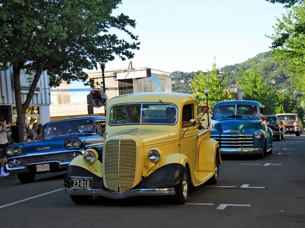 Обои картинки фото автомобили, выставки, уличные, фото, парад