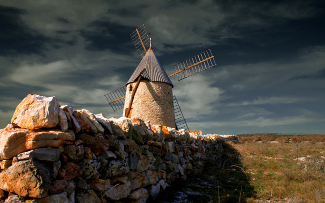 Обои картинки фото разное, мельницы, небо, забор, мельница, поле