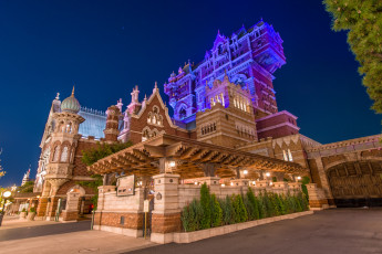 Картинка города диснейленд башня ужаса