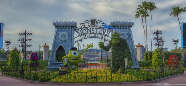 Обои картинки фото города, диснейленд, monsters, university