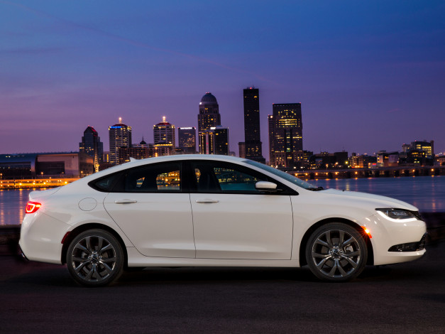 Обои картинки фото автомобили, chrysler, 2015г, светлый, uf, 200s