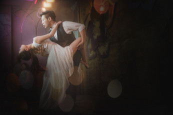 Картинка разное мужчина+женщина танец пара парень девушка азиаты кафе чувственность