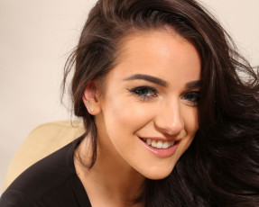 Картинка jessika+jinx девушки взгляд тёмная шатенка красивая женщина улыбка