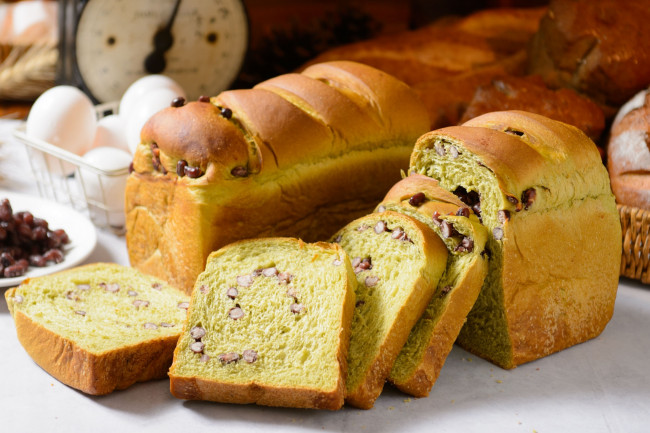 Обои картинки фото еда, хлеб,  выпечка, выпечка, яйца