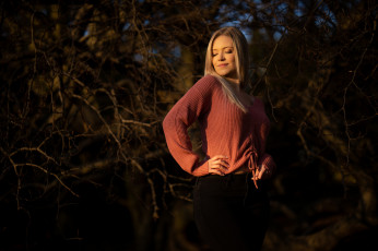 Картинка девушка+-+girl девушки -+блондинки +светловолосые девушка женщина блондинка светловолосая сексуальная модель звезда позирует разная обувь верхняя стильная одежда нижнее эротическое бельё трусы лифчик колготки чулки аксессуары макияж и множество элементов на фотографии