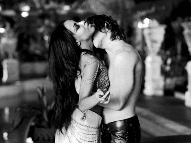 Обои картинки фото queen, of, the, damned, кино, фильмы