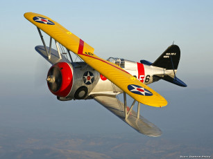 Картинка авиация лёгкие одномоторные самолёты белый жёлтый самолёт