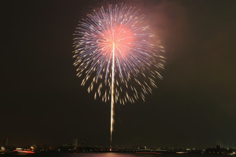 Картинка разное салюты фейерверки салют