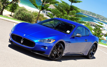 Картинка mazerati grantuismo автомобили maserati солнце океан пальмы синий
