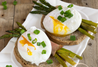 Картинка еда Яичные+блюда спаржа пашот