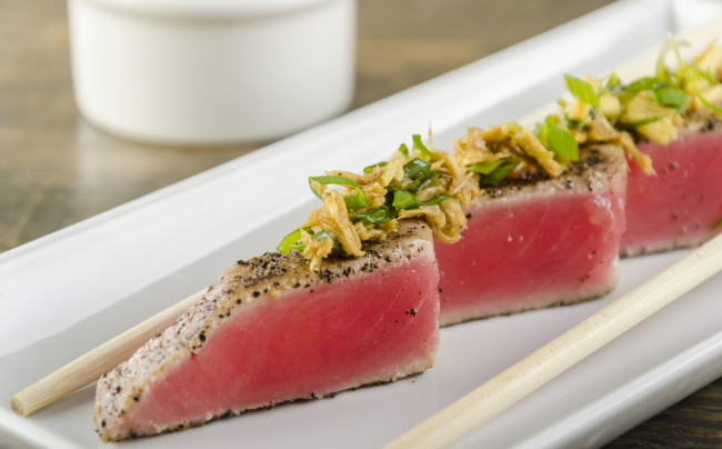 Обои картинки фото еда, рыба,  морепродукты,  суши,  роллы, японский