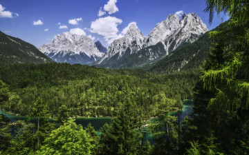 Картинка природа горы река бавария bavaria alps альпы wetterstein mountains панорама лес германия zugspitze хребет веттерштайн цугшпитце germany