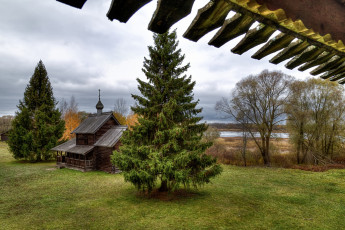 Картинка новгород города -+православные+церкви +монастыри постройка храм ели водоем деревья