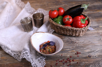 Картинка еда разное овощи икра натюрморт томаты помидоры