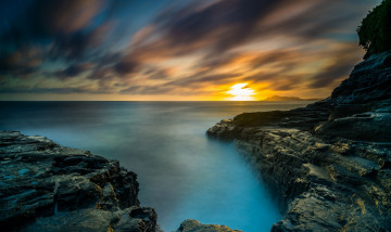 Картинка природа восходы закаты камни водоем облака