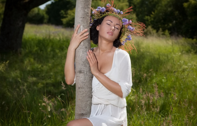 Обои картинки фото девушки, -unsort , брюнетки,  шатенки, девушка, фон, взгляд