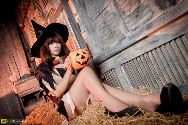 Обои картинки фото девушки, -unsort , креатив, азиатка, наряд, волосы, поза, модель, праздник